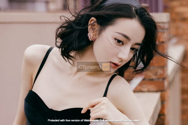 Lộ clip Địch Lệ Nhiệt Ba nude không che 2021- Là ghép hay thật? 18 Dich Le Nhiet Ba bikini 1 1