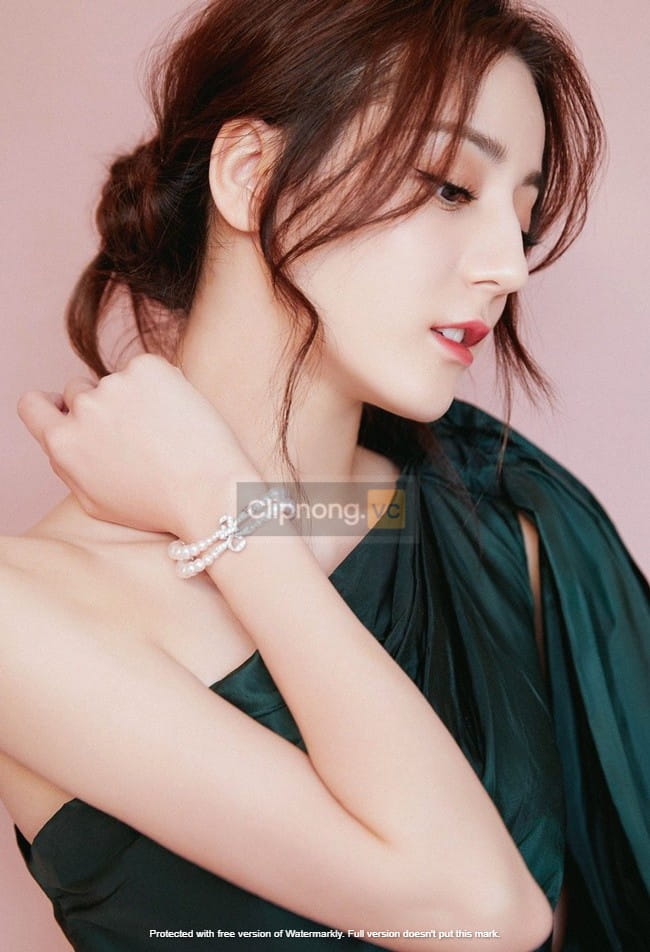 Lộ clip Địch Lệ Nhiệt Ba nude không che 2021- Là ghép hay thật? 27 Dich Le Nhiet Ba lo clip 4 1