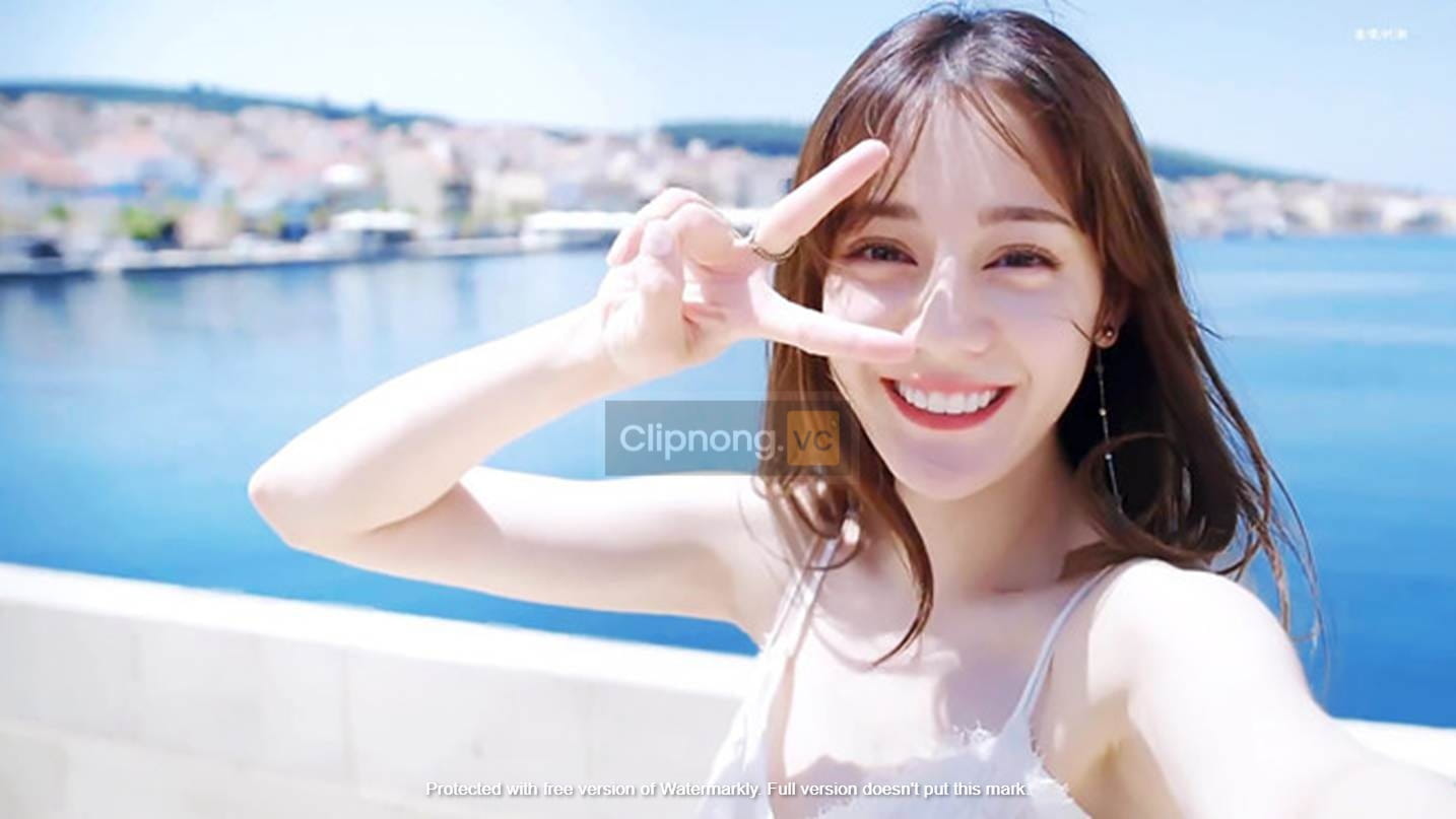 Lộ clip Địch Lệ Nhiệt Ba nude không che 2021- Là ghép hay thật? 19 Dich Le Nhiet Ba lo clip 5 1
