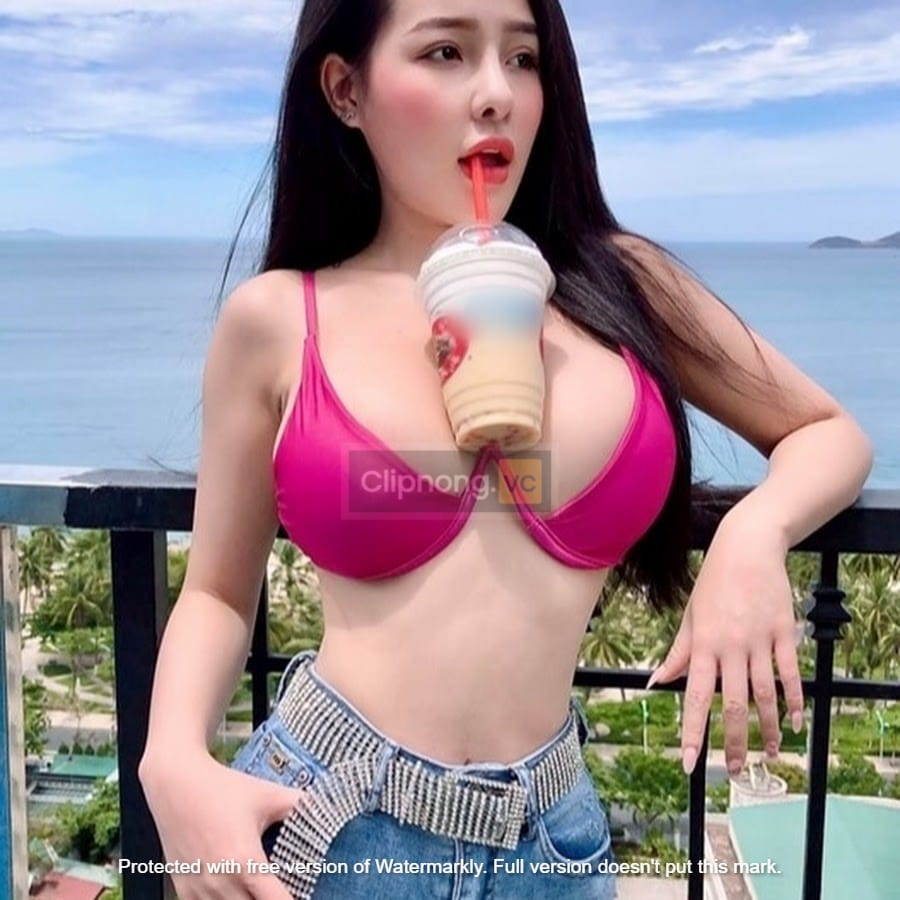 Lộ clip Ngân 98 ăn chuối - Tổng hợp album onlyfans Ngân 98 52 Ngan 98 bikini 1 1