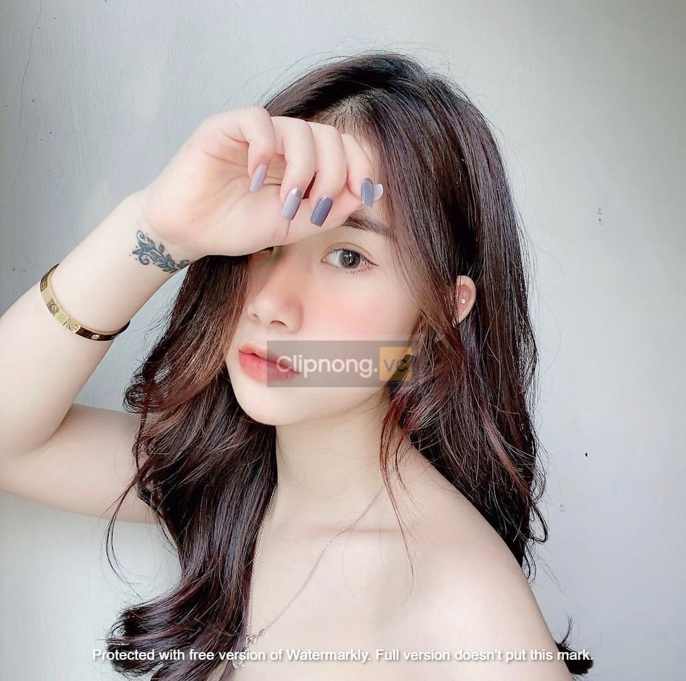 Clip Tiểu Hí 4 phút ngáo đá và phốt giật chồng làm gái tay vịn 20 clip tieu hy 1.jp 1 1