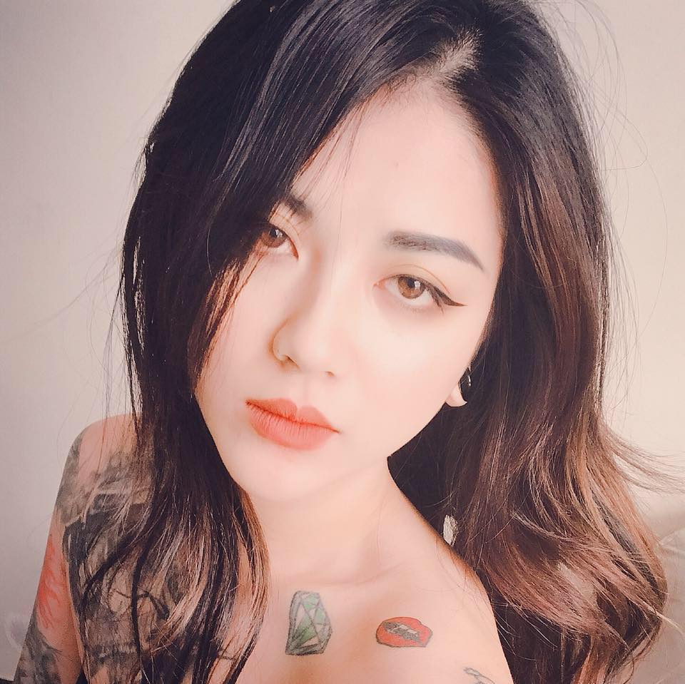 Hot girl Lee Zin nude khoe thân, show hình xăm thầm kín 18+ 13 hot girl lee zin lo clip