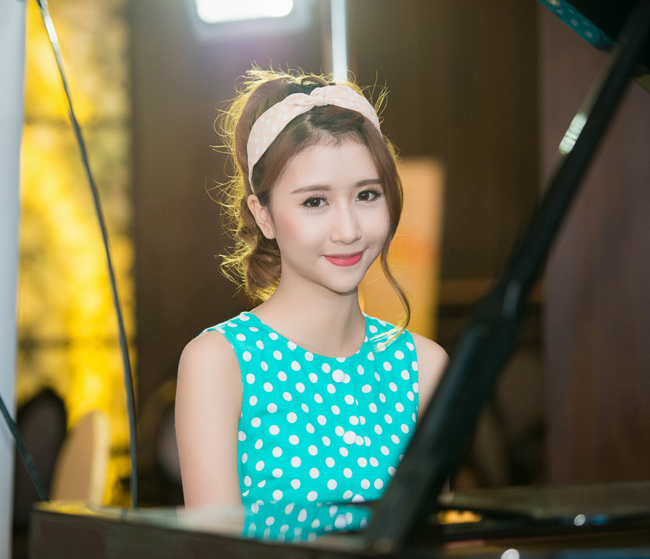 REUP| Hot girl 5S Online Quỳnh Anh Shyn lộ hàng lộ bím siêu nét 25 quynh anh shyn