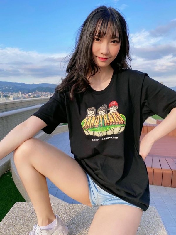 Streamer Sandy lộ clip 18+ cùng bạn trai ngay trên livestream mới nhất 15 sandy lo clip 6