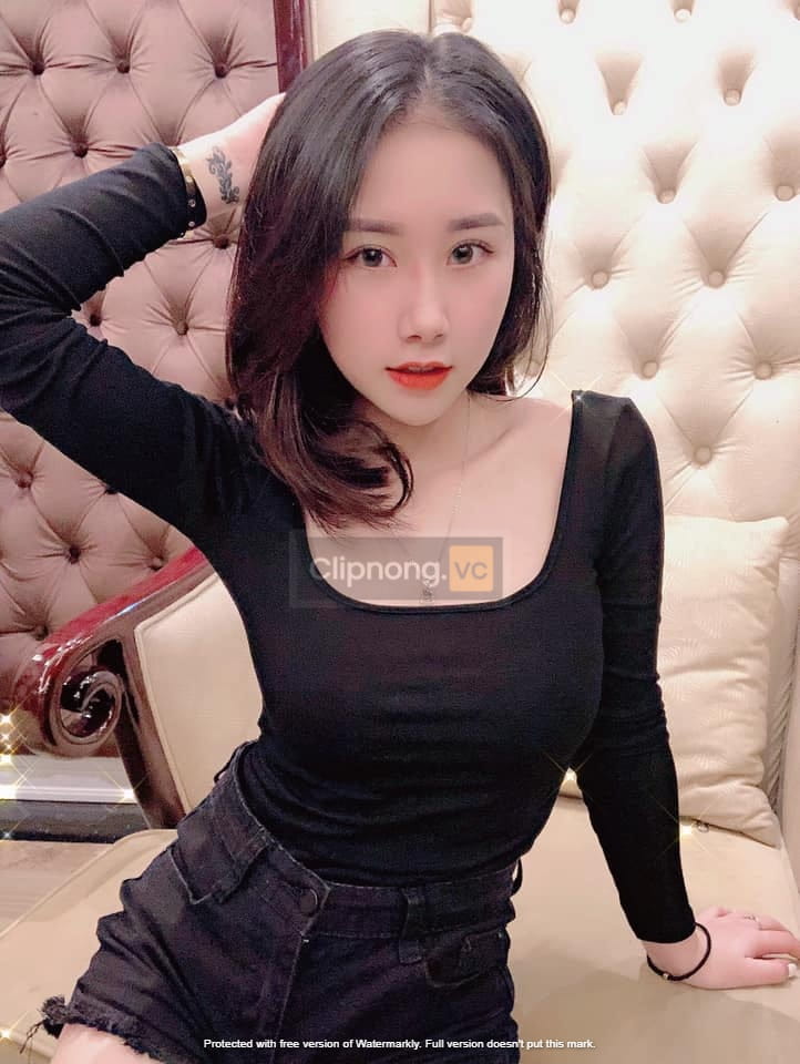 Clip Tiểu Hí 4 phút ngáo đá và phốt giật chồng làm gái tay vịn 16 tieu hy 5 1