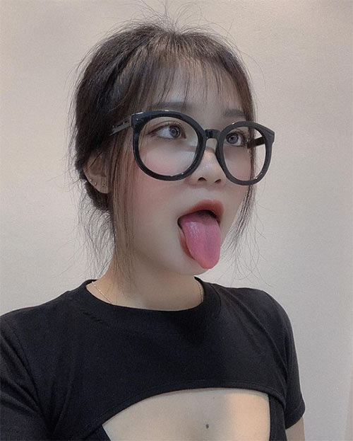 HOT 18+| TikToker Đặng Huyền lộ clip làm tình siêu dam dang 12 tiktoker Dang Huyen lo clip 1