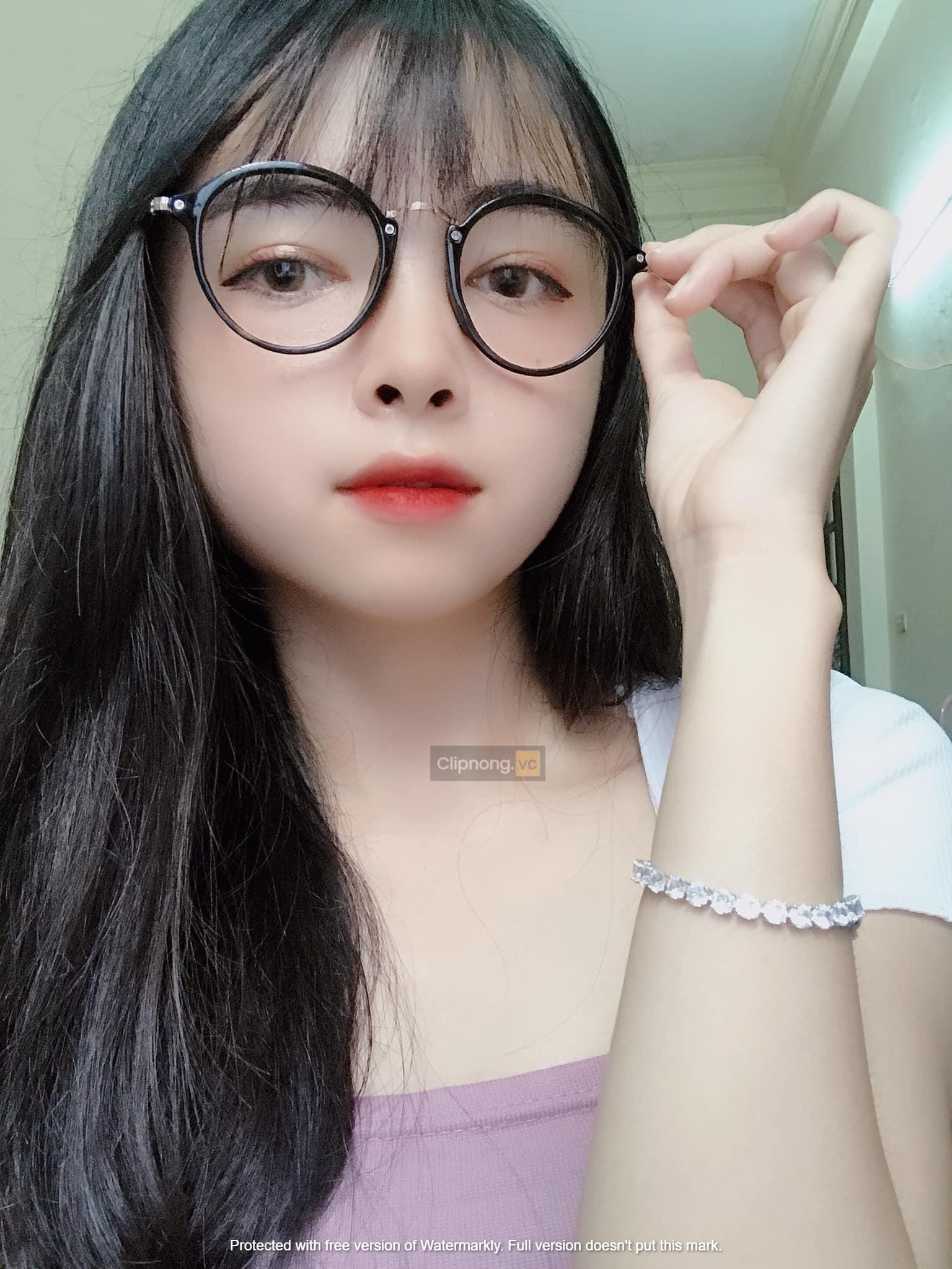 Tiktoker Thu Kobito lộ clip nóng không che full HD đốt mắt người xem 12 tiktoker thu kobito 2