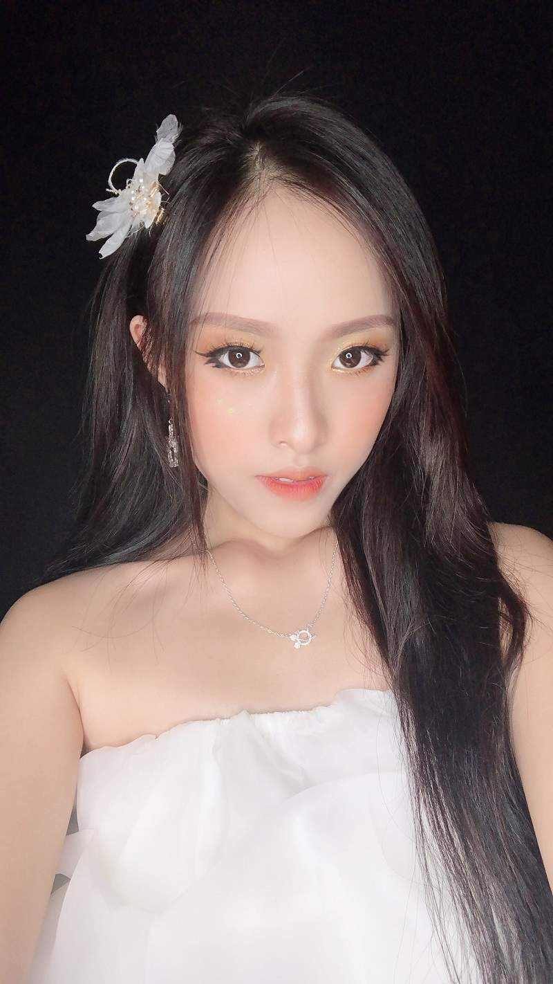 18+ Clip Trâm Đô tiktoker triệu view hớ hênh lộ hàng cực đẹp 8 tram do 1