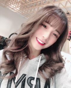 CÓ LINK HD – Hot girl Iris Xiao lộ clip 18+ cùng bạn trai