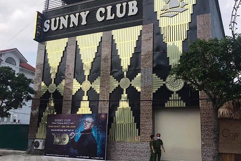 Clip quán karaoke Sunny Vĩnh Phúc tiếp khách VIP quan chức 5 quan karaoke Sunny vinh phuc