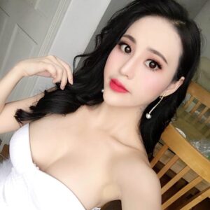 Hot girl Chang Bông lộ clip show hàng nhận donate tiền tỷ