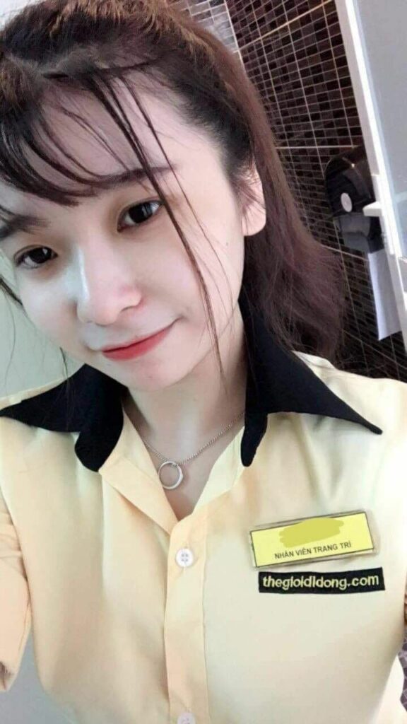Em Tiên Thế Giới Di Động lộ clip nóng bỏng mắt - Clip TGDD 18+ 17 em tien the gioi di dong lo clip 2