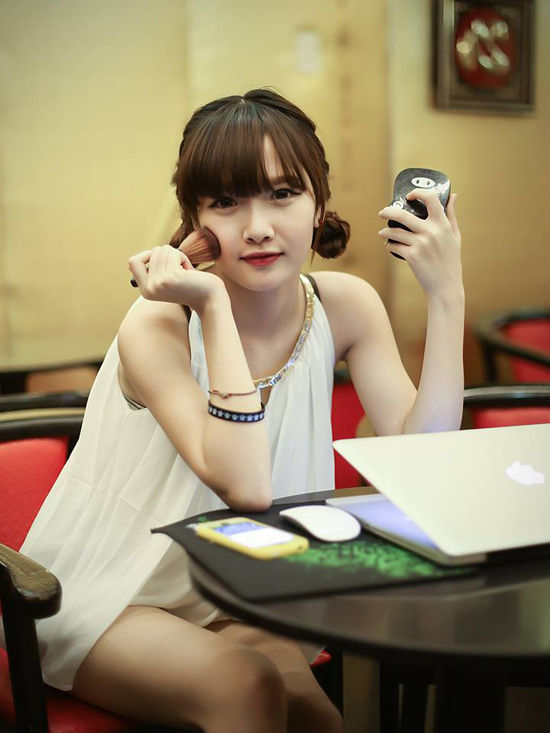 FULL 9 VIDEO| Clip Hường Hana chat sex móc cua ăn donate tiền tỷ 19 huong hana lo clip 3