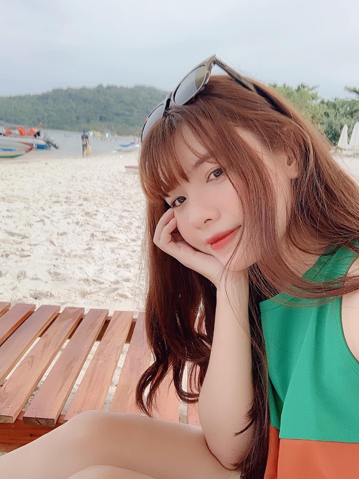 FAPTV Streamer Kim Ngân lộ clip khoe hàng lộ nhũ hoa lung linh 25 kim ngan faptv bikini 3