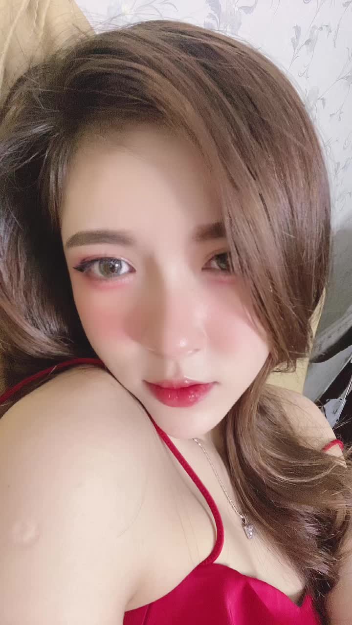 FAPTV Streamer Kim Ngân lộ clip khoe hàng lộ nhũ hoa lung linh 27 kim ngan lo clip 3