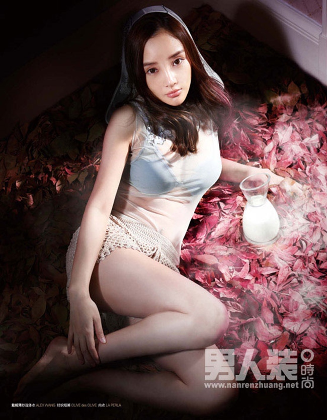HOT| Diễn viên hạng A Lý Tiểu Lộ lộ clip nóng với phi công kém 12 tuổi 23 ly tieu lo lo clip 19
