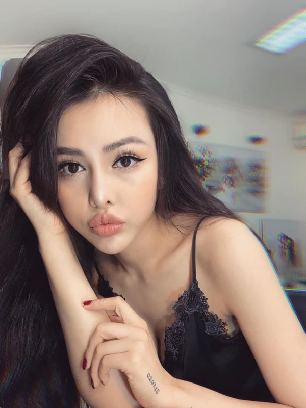 Clip Trần Mai Hương khỏa thân ở Hội An: Vếu to mông ưỡn cực nuột 21 tran mai huong nude 2