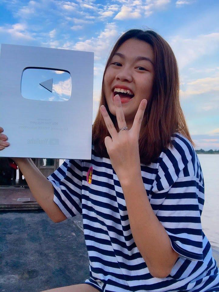 Clip nóng trên 18+ cưỡi ngựa của em gái tiktok Yến Nhi 2001 12 yen Nhi tiktok