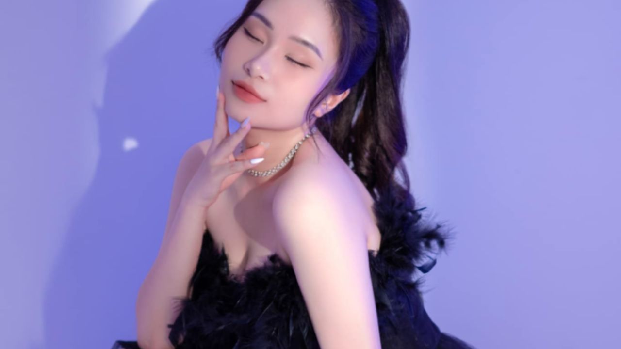 Full Clip Mây Bae dan dan díu díu mập mờ cùng chồng người ta và 8 tỷ 5 5 Hot Tiktoker Mây Bae - Người bị tố trong drama tình cảm và lộ clip nóng