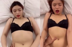 Chim Gắn Bi Dập Vừa Đau Vừa Sướng